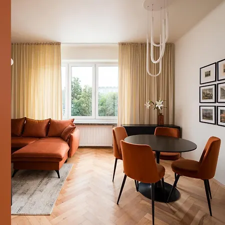 Dream By Bookinghost *