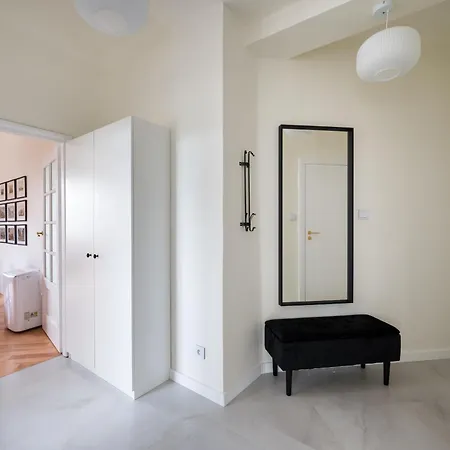 Dream By Bookinghost * ורשה